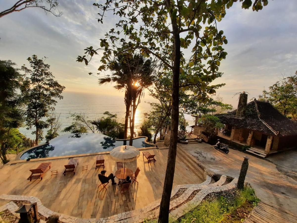 Edge Resort, Yogyakarta Parangtritis Extérieur photo