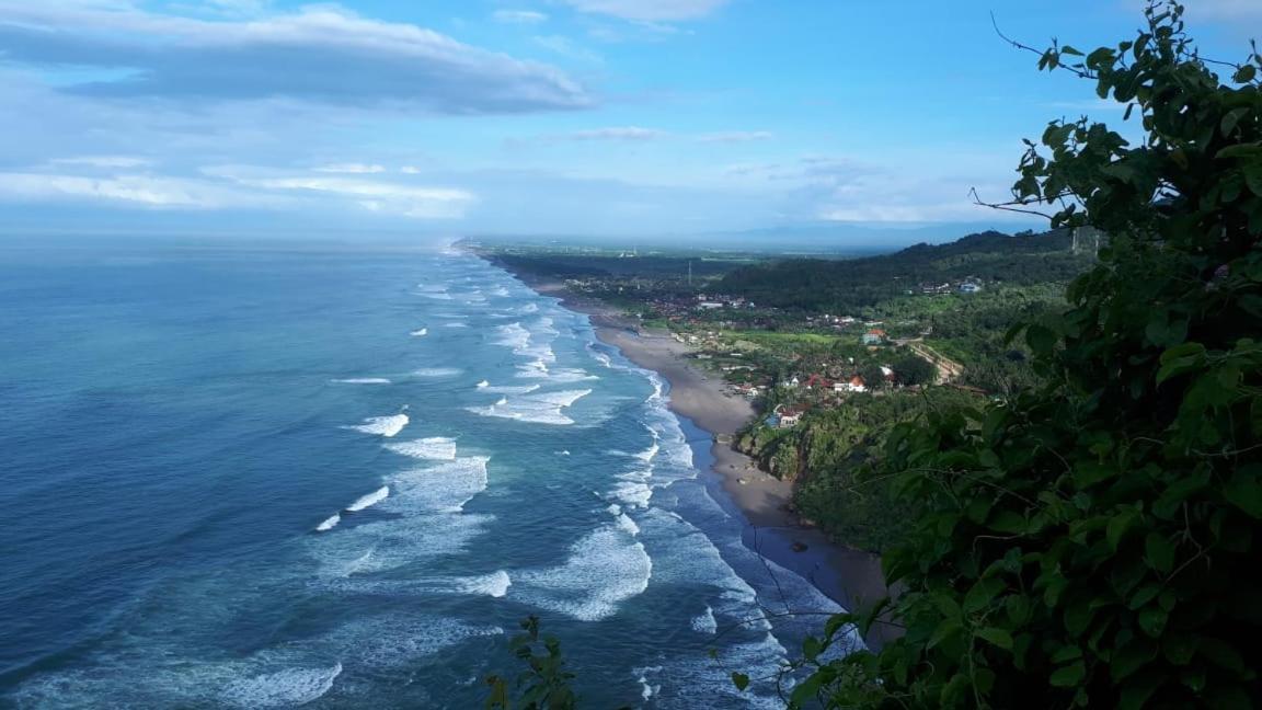 Edge Resort, Yogyakarta Parangtritis Extérieur photo